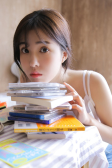 艳丽的反义词